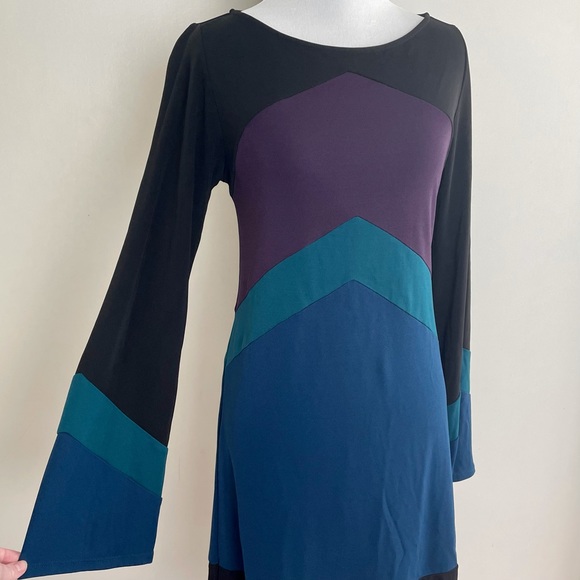 Hale Bob Long Sleeve Dress with Color Block Chevron Design Size Small - Picture 3 of 9